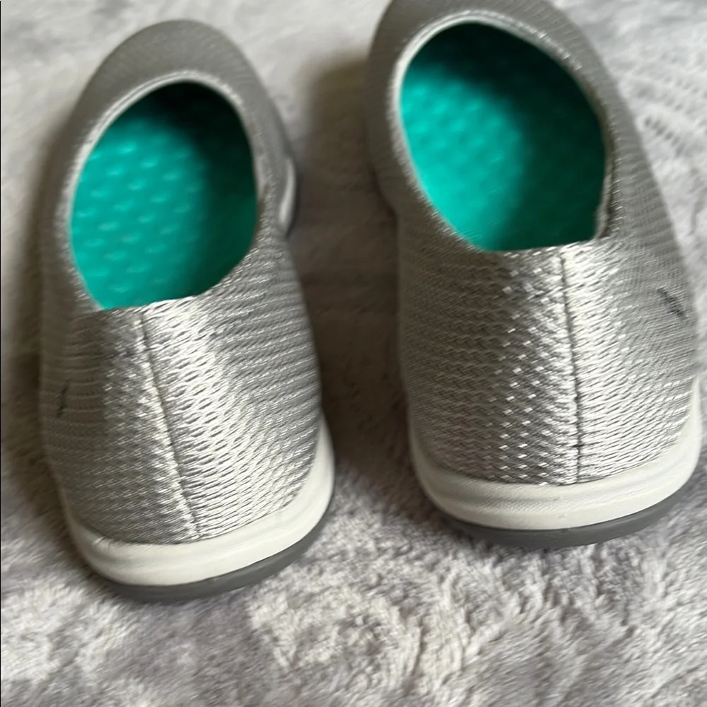 NWOT Eddie Bauer Gray Women's Slip On Walking Shoes.  SZ: 7.5 - Picture 7 of 7